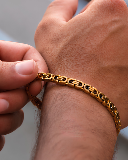 Monarch Bracelet Gold
